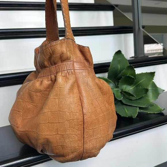 Adrienne Vittadini Genuine Leather Shoulder Bag – Soft relaxed perfect fall bag - Picture 4 of 12